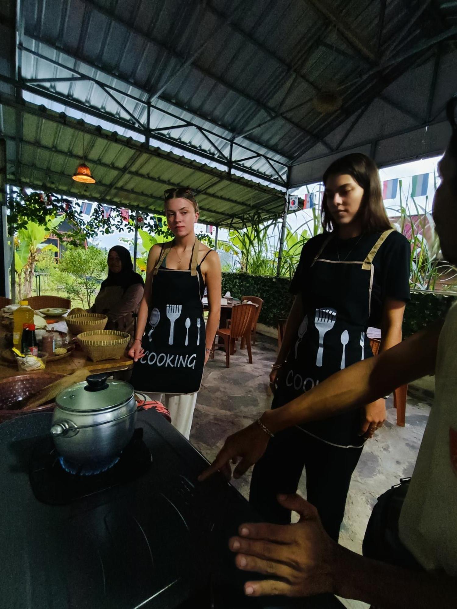 Raturinjani Homestay Selong Exterior foto